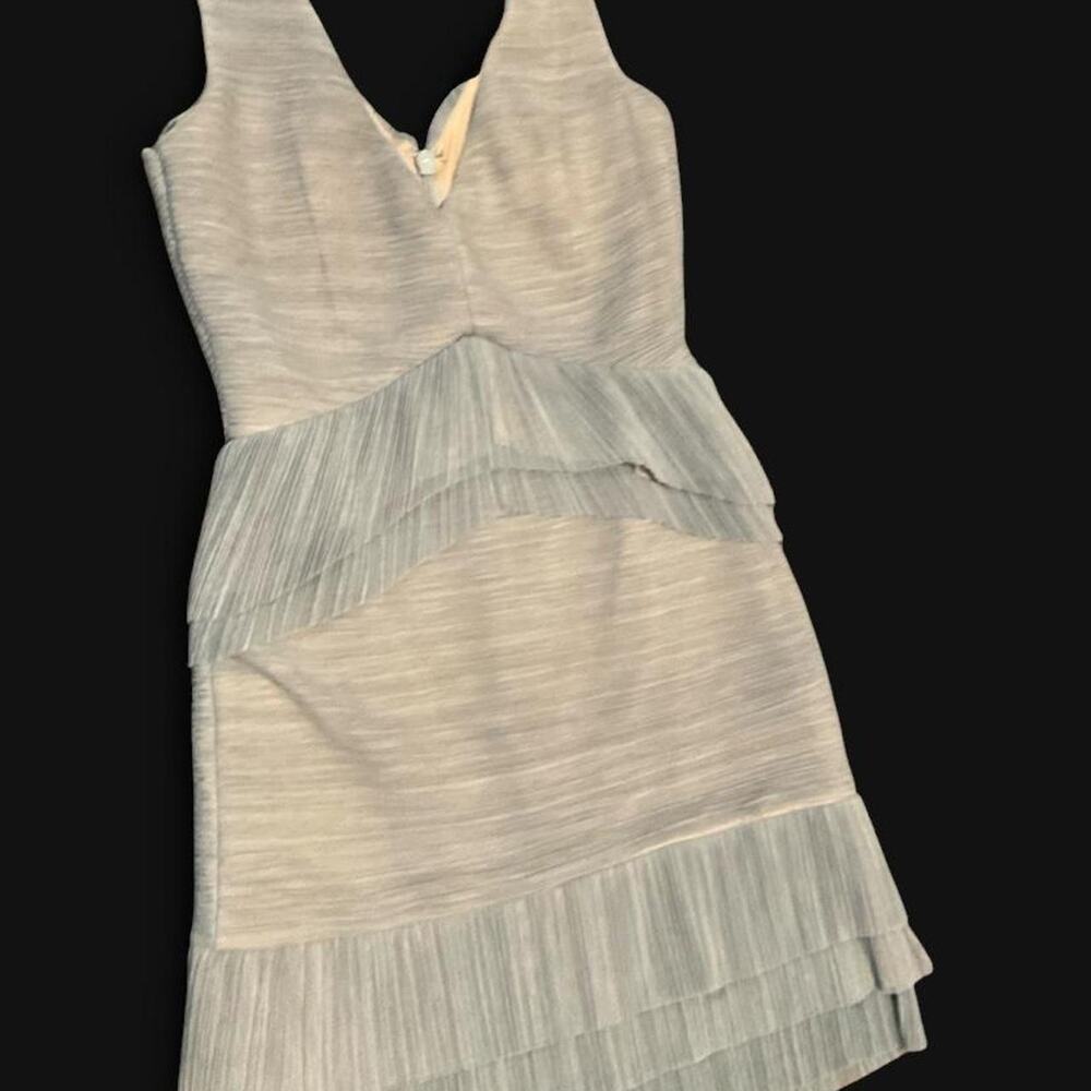 Bcbgmaxazria pleated mesh tiered cocktail
